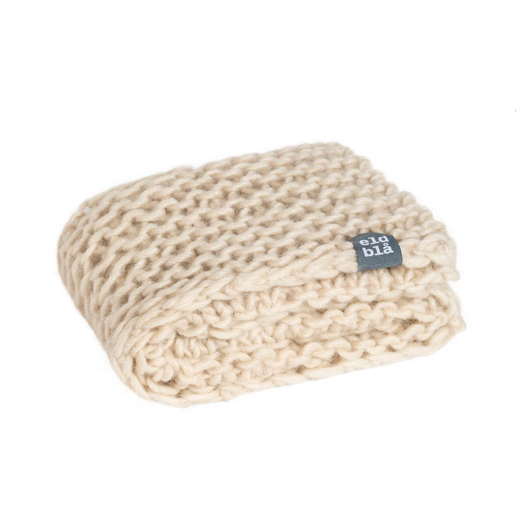 Throw small, white